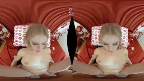 Loving Melody – Smartphone VR Blowjob & Doggy
