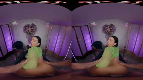 Steamy Encounter – Gear VR Session with Asian Babe