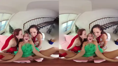 VR 321 – Christmas With a Bang: Smartphone 60 Fps Threesome