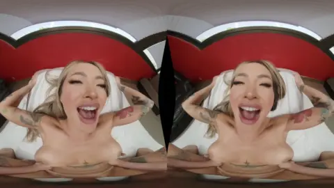 DO Be A Hero – Gear VR Girl-on-Girl Blowjob and Fingering