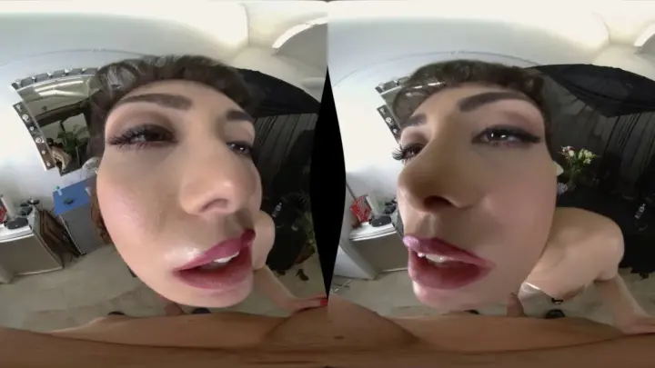 Mid Wife Crisis Audrey Noir Smartphone Vr
