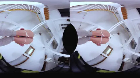 Goddess on your Face – Oculus 5K