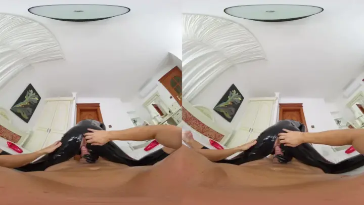 Gorgeous Blonde in Latex – Gear VR 60 Fps