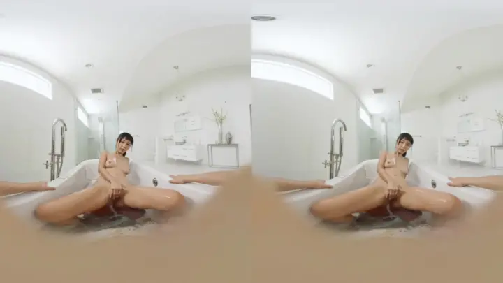 Asian Squirt – Oculus 4K